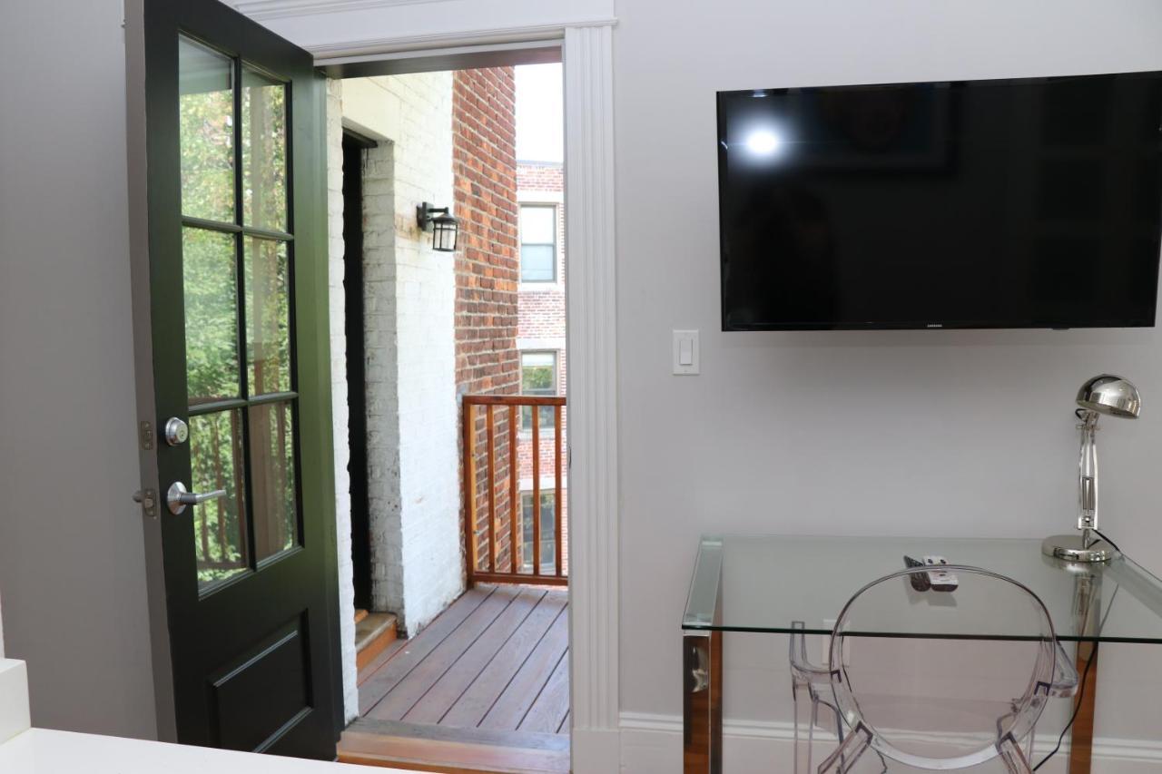 A Stylish Stay W/ A Queen Bed, Heated Floors.. #24 Бруклин Екстериор снимка